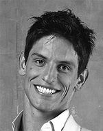 Miro Moreira, ariano sensual, carismático e possessivo