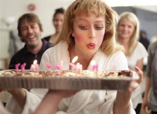 Raquel Zimmermann completa 27 anos