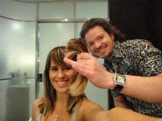 Fernanda Pontes renova o visual no Rio