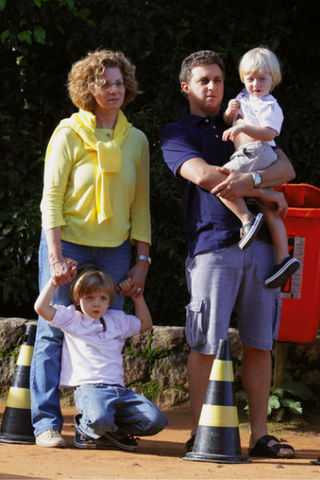 Huck com a mãe, Benício e Joaquim