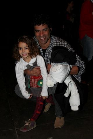 Raí levou a pequena Noah ao SPFW