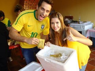 Torcida dos famosos no 1º jogo do BR!