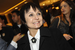 Valéria Baraccat homenageia Celyta Jackson