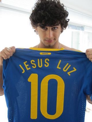 Jesus Luz: 2×0 para o Brasil!