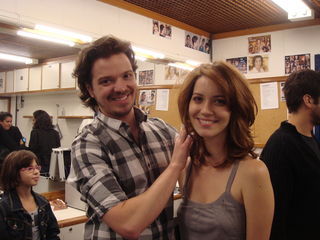 Nathalia Dill corta e clareia os cabelos
