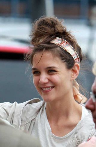 O penteado alternativo de Katie Holmes