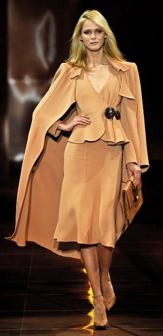 Moda: Haute Couture Fall 2011: Armani Prive