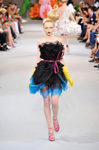 Moda: Haute Couture Fall 2011: Dior