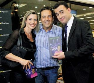 Marco Camargo lança sua obra