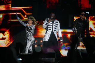 Black Eyed Peas: visual futurista no Brasil