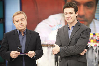 Rodrigo Faro assume lugar de Gugu na TV e manda mensagem para o antecessor