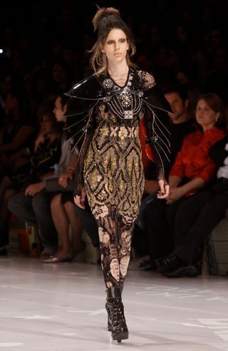 Ronaldo Fraga abre evento fashion