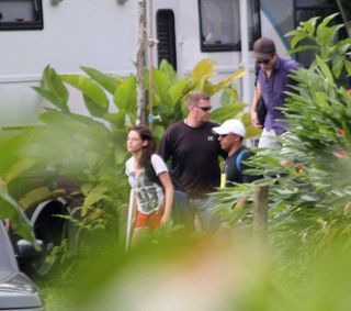 Kristen e Pattinson passeiam de barco