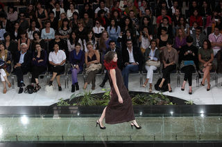 CARAS FASHION: Corra, estilista, corra