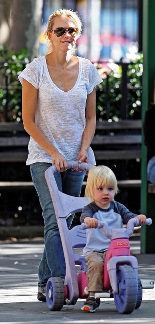 Naomi Watts e seu Samuel