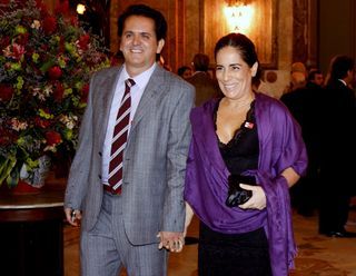 Glória Pires rouba a cena em noite cultural