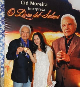 Cid Moreira lança DVD