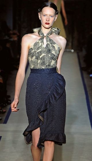 Moda: Ready to Wear Spring 2011: Yves Saint Laurent