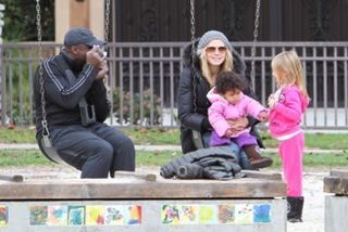 Heidi Klum e Seal passam dia em família