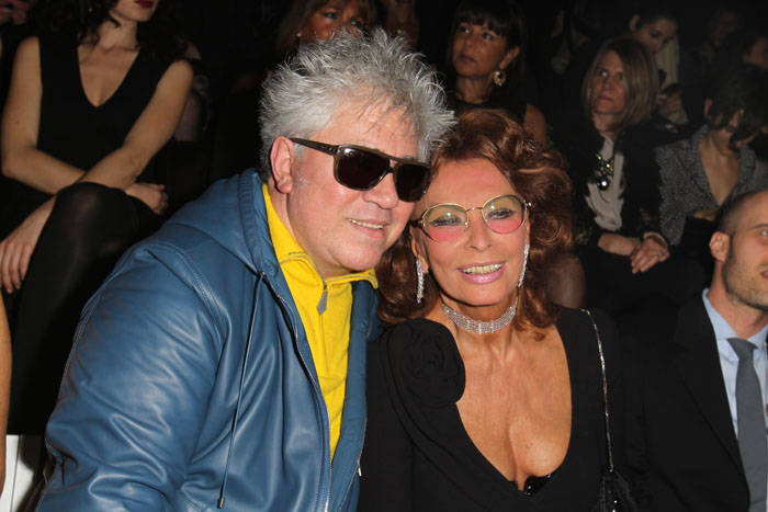 Vips prestigiam semana de moda em Paris
