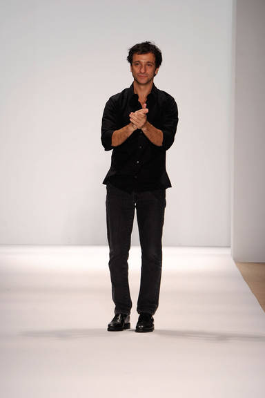 Carlos Miele prepara desfile em NY