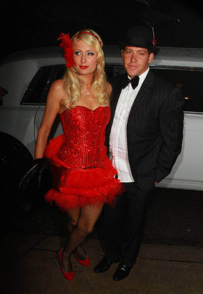FOTO: Paris Hilton ao estilo cabaré