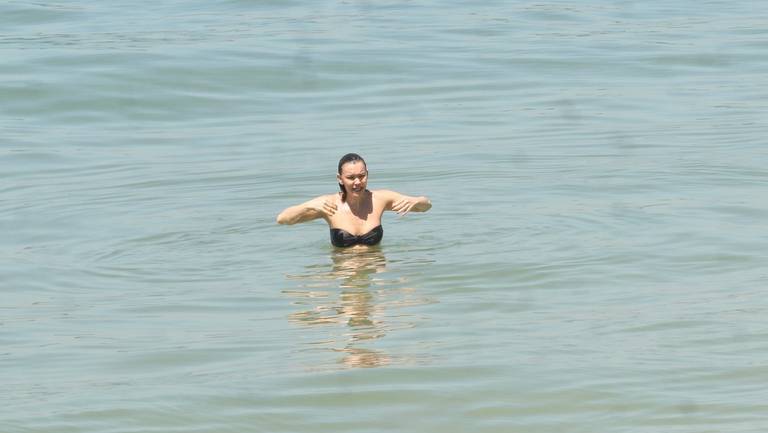 FOTO: O relax de Julia Lemmertz