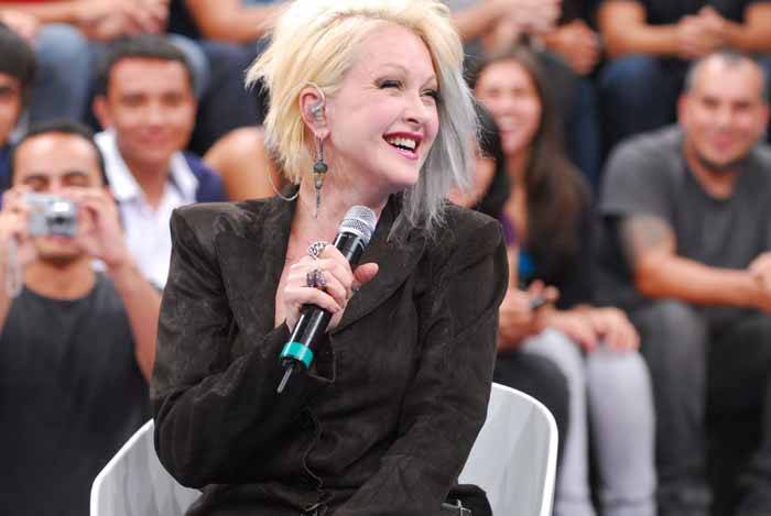Cyndi Lauper: fã do carnaval brasileiro