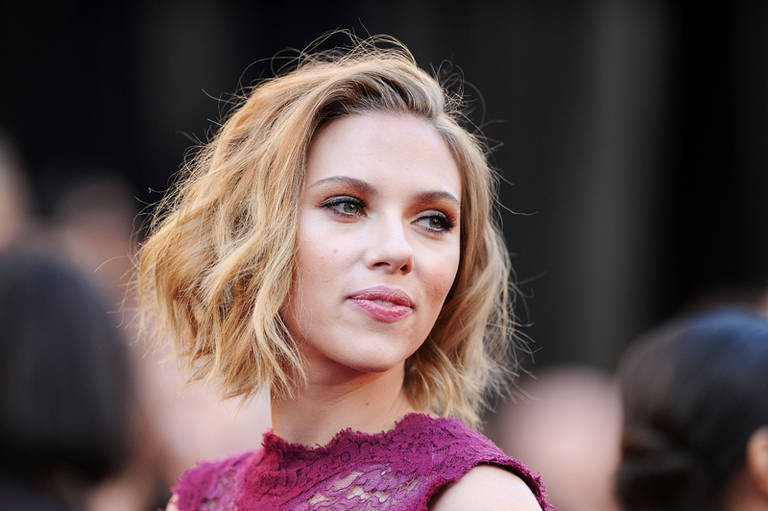 O cabelo ‘despenteado’ de Johansson