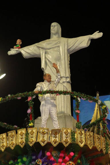 X-9 homenageia Renato Aragão