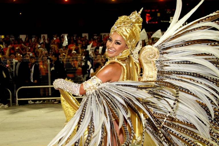 Sabrina: cardápio pesado no carnaval