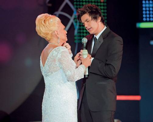 Hebe Camargo completa 82 anos de vida!