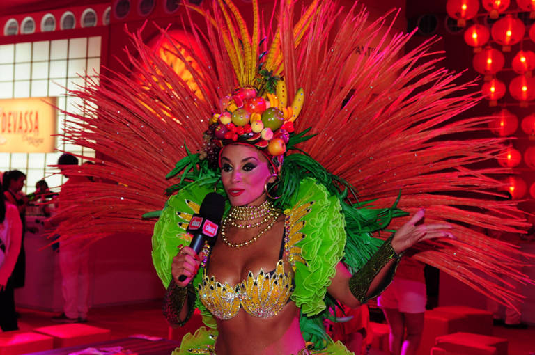 Atrizes não irão ao desfile das campeãs