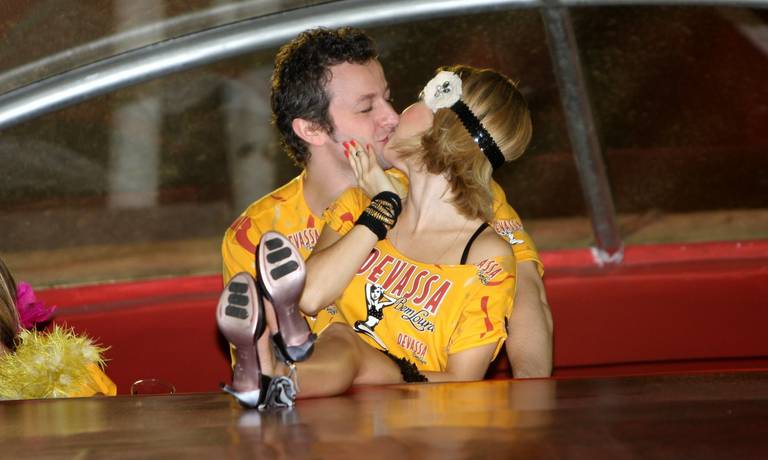 Sandy e Lucas: romance na Sapucaí