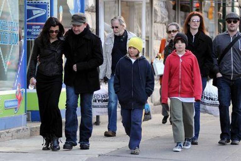 Bono Vox com a família em NY