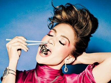 J-Lo sensual em campanha de joias