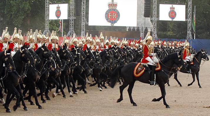 Cavalaria escoltará família real em união