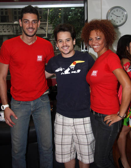 FOTO: A simpatia de Thiago Oliveira