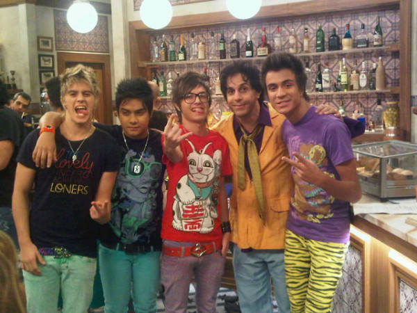 FOTO: Restart grava com Tom Cavalcante
