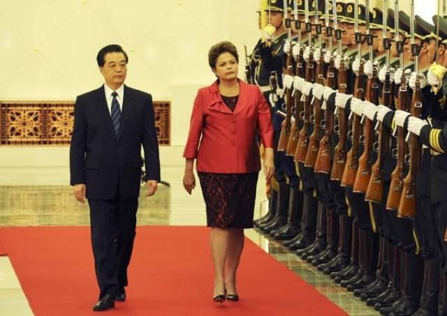 FOTO: Dilma e seus looks na China