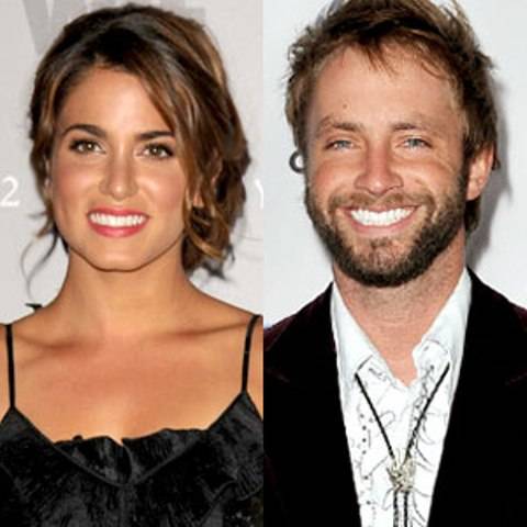 A atriz Nikki Reed está namorando