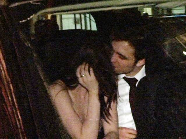 O beijo de Rob Pattinson e Kris Stewart
