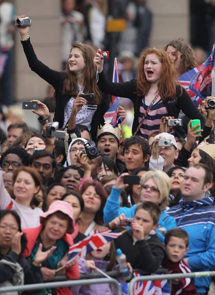As homenagens ao casal Kate e William