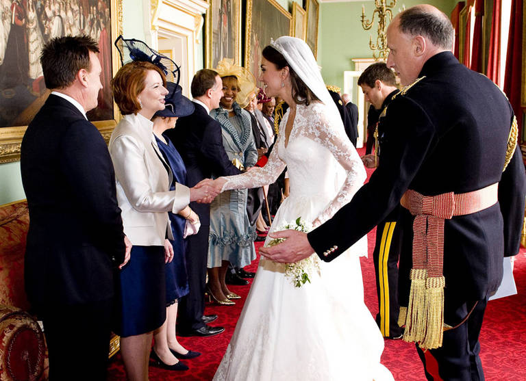 Príncipe William e a noiva Kate no Palácio