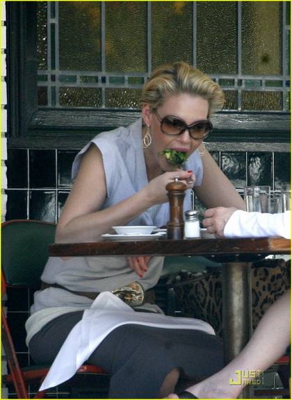 Katherine Heigl prefere salada
