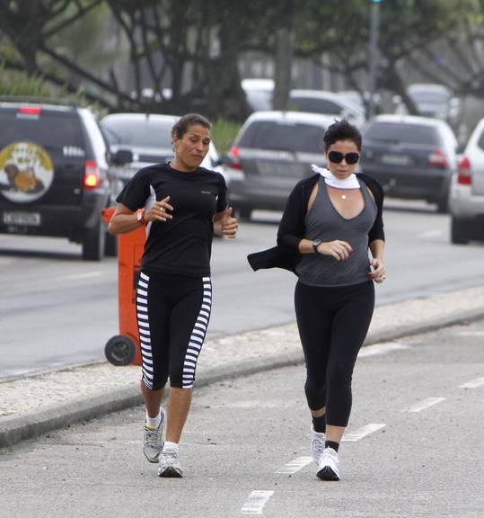 FOTO: Giovanna Antonelli corre no RJ
