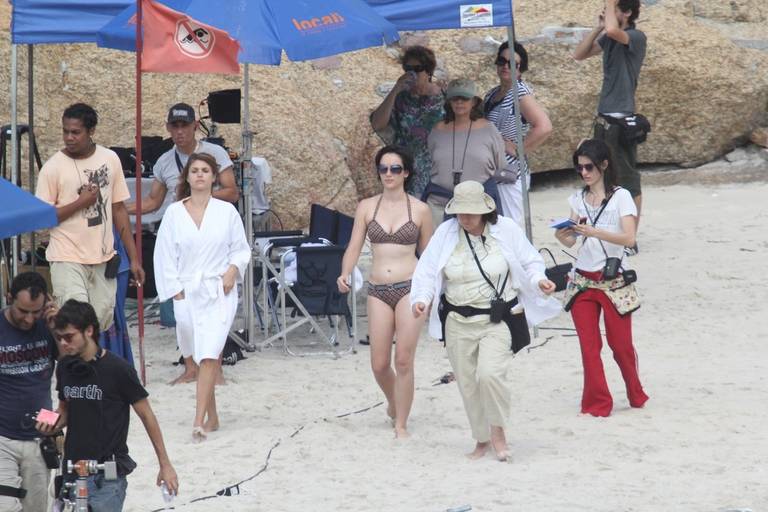 FOTO: Spoladore em biquíni fashion