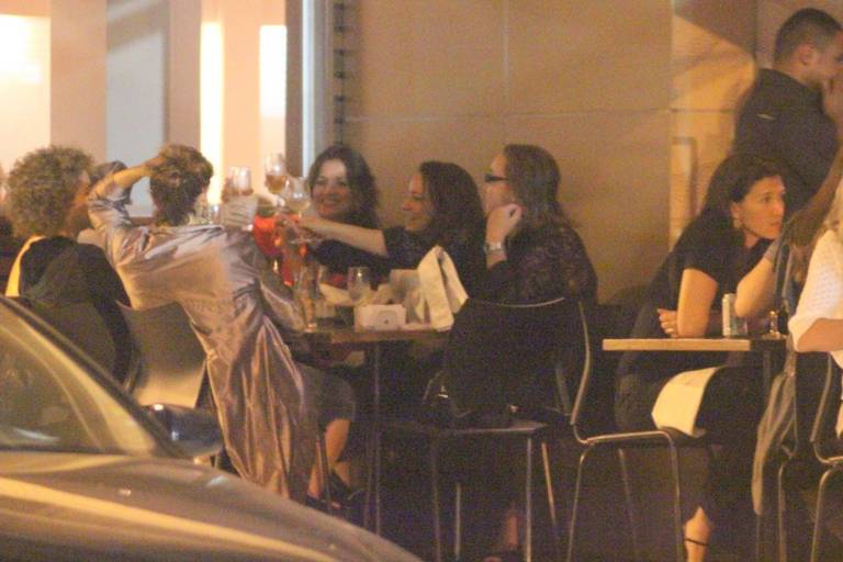 FOTO: noite das mulheres no Rio