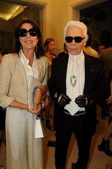 Atrizes e princesa em desfile da Chanel