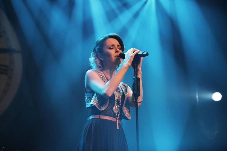 Sandy quer cantar com John Mayer
